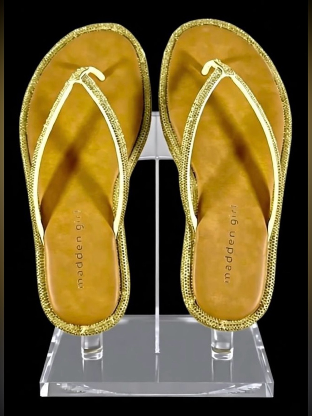 Madden Girl Women’s Gold Rhinestone Thong Flat Sandals Size 5 NEW Aaliyah Slides